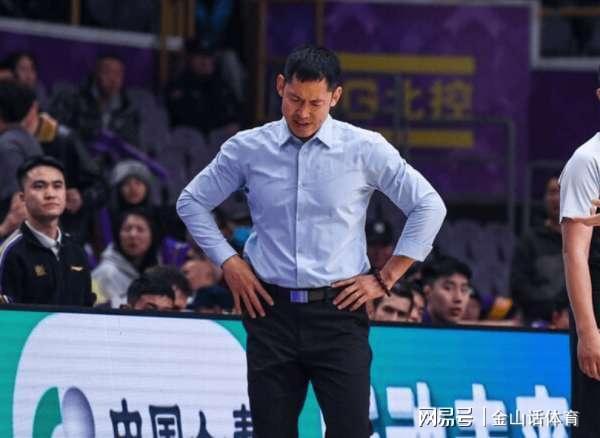 爱游戏官网-唉！险胜倒数第1，惨败倒数第3，再输倒数第2，8强队被他带垮了
